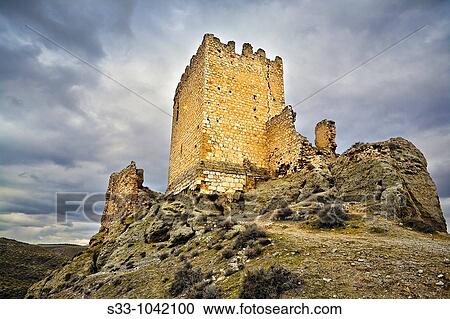 Ruinas del Castillo de Oreja Ont? gola Castilla la Mancha Espaa View Large Photo Image Stock Image - Ruinas del Castillo de Oreja Ont? gola Castilla la Mancha Espaa. Fotosearch