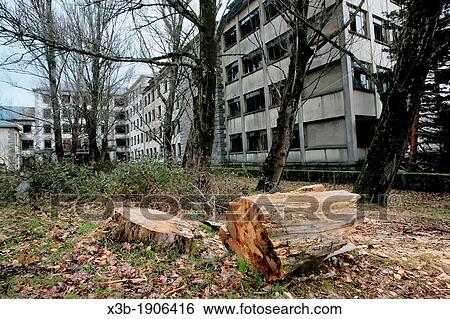 Ruined building in Madrid, Spain View Large Photo Image Stock Photograph - Ruined building in Madrid, Spain. Fotosearch