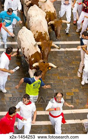 Runnng of the bulls, San Ferm? n street-partying, Pamplona, Navarra Navarre, Spain, Europe View Large Photo Image Stock Image - Runnng of the bulls, San Ferm? n street-partying, Pamplona, Navarra Navarre, Spain, Europe. Fotosearch
