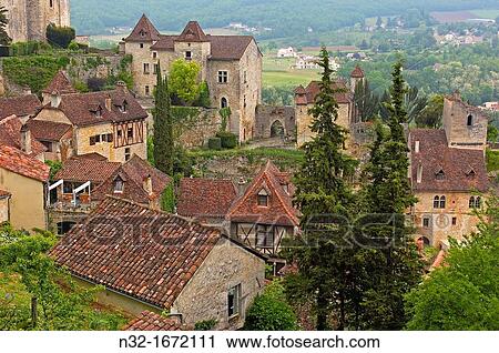 Saint Cirq Lapopie, Lot River, Lot Valley, Way of St James, Midi Pyr? n? es, France, Europe View Large Photo Image Stock Image - Saint Cirq Lapopie, Lot River, Lot Valley, Way of St James, Midi Pyr? n? es, France, Europe. Fotosearch