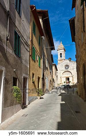Stock Image - San Quirico d? Orcia, Val d? Orcia, Siena Province, Tuscany, Italy. Fotosearch