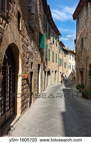 Stock Image - San Quirico d? Orcia, Val d? Orcia, Siena Province, Tuscany, Italy. Fotosearch