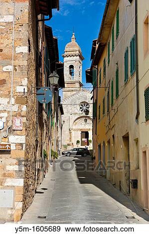 San Quirico d? Orcia, Val d? Orcia, Siena Province, Tuscany, Italy View Large Photo Image Stock Photo - San Quirico d? Orcia, Val d? Orcia, Siena Province, Tuscany, Italy. Fotosearch