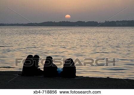 Saudi Arabia, Jeddah, Red Sea, corniche at night View Large Photo Image Stock Photograph - Saudi Arabia, Jeddah, Red Sea, corniche at night. Fotosearch