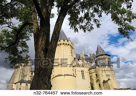 Saumur Castle Chateau de Saumur Maine-et-Loire Saumur Loire Valley France View Large Photo Image Stock Photo - Saumur Castle Chateau de Saumur Maine-et-Loire Saumur Loire Valley France. Fotosearch