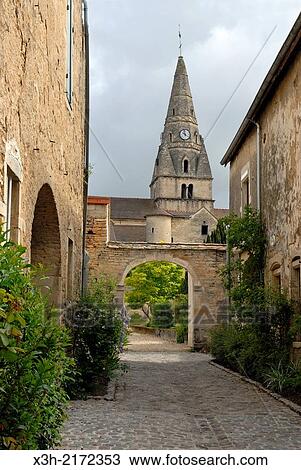 Stock Image - Savigny-les-Beaune, Cote-d Or department, Burgundy region, France, Europe.. Fotosearch