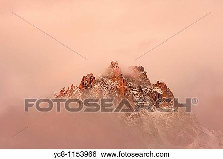 Sawtooth montains sunrise, Idaho View Large Photo Image Stock Photograph - Sawtooth montains sunrise, Idaho. Fotosearch