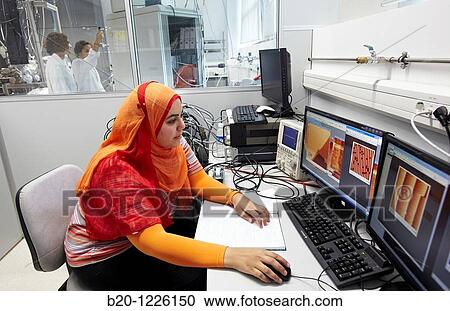 Stock Image - Scanning tunneling microscope (STM) in ultra-high vacuum (UHV), Nanophysics laboratory, Materials Physics Center. Fotosearch