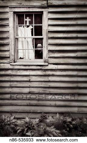 Stock Image - Shaker style home in New Harmony. Indiana, USA. Fotosearch