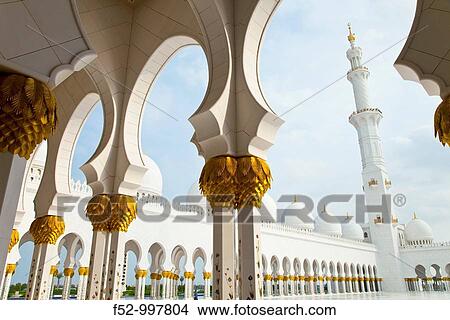 Picture - Sheikh Zayed Grand Mosque. Abu Dabhi. Emirate of Abu Dhabi. EAU. Persian Gulf. Arabia.. Fotosearch