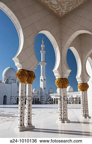 Stock Photograph - Sheikh Zayed Mosque, Abu Dhabi, UAE (United Arab Emirates). Fotosearch