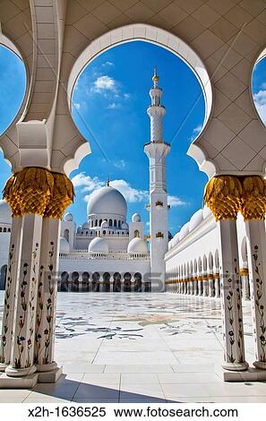 Stock Photography - Sheikh Zayed Mosque in Abu Dhabi city, United Arab Emirates. Fotosearch