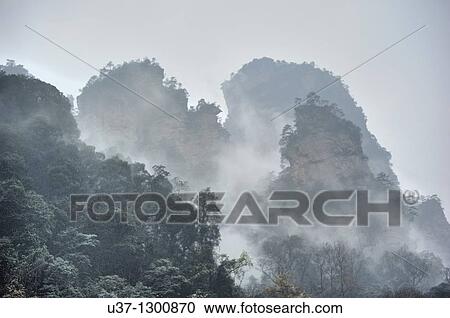 Shilihualang or 10-Mile-Gallery, Zhangjiajie, Hunan, China. View Large Photo Image Stock Image - Shilihualang or 10-Mile-Gallery, Zhangjiajie, Hunan, China.. Fotosearch