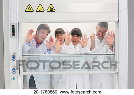 Stock Image - Shinthesis Lab, Research Laboratory, R&D+i, Design and synthesis of new chemical entities with therapeutic applications in oncology, Ikerchem, Donostia, San Sebastian, Gipuzkoa, Basque Country, Spain. Fotosearch