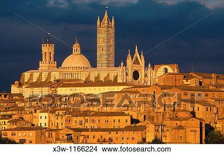 Picture - siena, tuscany, italy, europe siena, toscana, italia, europa. Fotosearch