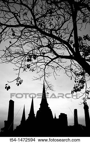 Silhouettes of the chedi of Wat Phra Si Sanphet View Large Photo Image Picture - Silhouettes of the chedi of Wat Phra Si Sanphet. Fotosearch