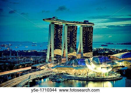 Singapore, Marina Bay Sands Hotel and Skypark View Large Photo Image Picture - Singapore, Marina Bay Sands Hotel and Skypark. Fotosearch
