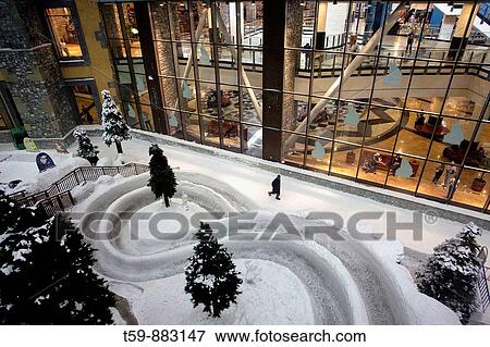 Ski Dubai, Dubai, United Arabian Emirates View Large Photo Image Stock Photo - Ski Dubai, Dubai, United Arabian Emirates. Fotosearch