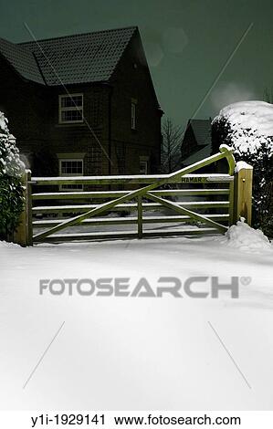 snow covered gate. Worksop, Notts, England, UK View Large Photo Image Stock Image - snow covered gate. Worksop, Notts, England, UK. Fotosearch