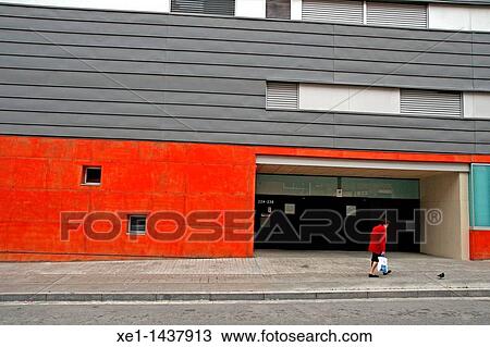 Stock Image - Social charity Nen Deu, Guinardo quarter, Barcelona, Catalonia, Spain. Fotosearch