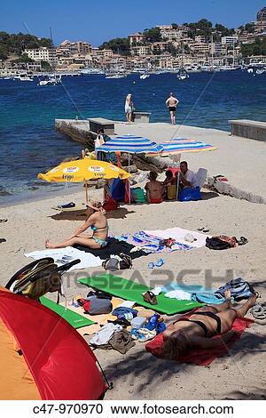 Stock Image - Spain, Mallorca, Balearic Island, Port de Soller, Platja Den Repic The village of Puerto de Soller is the only resort along the west coast of Mallorca. Fotosearch