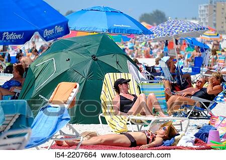 Picture - Spring Break Crowd Anna Maria Island Holmes Beach Bradenton Fl Florida US USA.. Fotosearch