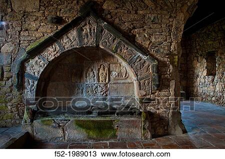 Stock Image - St. Clements Church Tur Chliamain. Rodel Roghadal. South Harris Island. Outer Hebrides. Scotland, UK.. Fotosearch