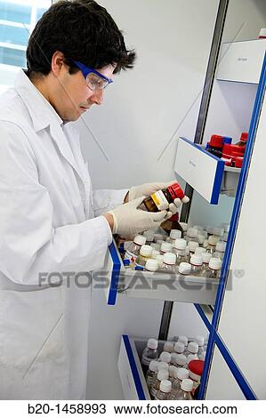 Stock Image - Storage of reagents, synthesis lab, research laboratory, IkerChem research lab, design and synthesis of new chemical entities with therapeutic applications in oncology, discovery and development of novel drugs for the treatment of cancer. Fotosearch
