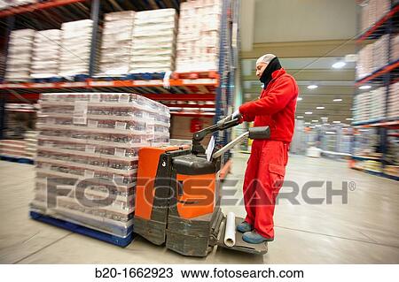 Stock Image - Store products in pallets, Packaging canned vegetables, Canning Industry, Agri-food, Logistics Center, Grupo Riberebro, Alfaro, La Rioja, Spain. Fotosearch