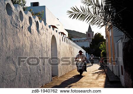 Stock Image - stromboli. piscita. Fotosearch