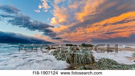 Sunset and cloud patterns, Kaikoura, New Zealand View Large Photo Image Picture - Sunset and cloud patterns, Kaikoura, New Zealand. Fotosearch