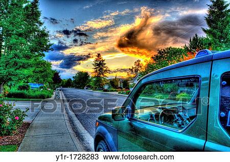 Sunset in a Boise neighborhood View Large Photo Image Stock Image - Sunset in a Boise neighborhood. Fotosearch