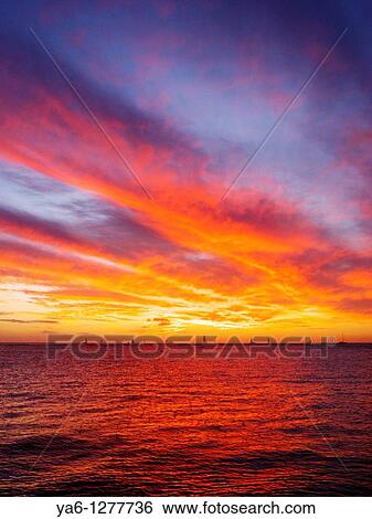 Sunset over Waikiki, Hawaii View Large Photo Image Stock Photograph - Sunset over Waikiki, Hawaii. Fotosearch