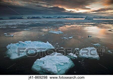 Sunset, Roberston Bay, North Victoria Land, Ross Sea View Large Photo Image Stock Photo - Sunset, Roberston Bay, North Victoria Land, Ross Sea. Fotosearch