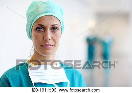 Stock Image - surgeon in the operating room hallway, Onkologikoa Hospital, Oncology Institute, Case Center for prevention, diagnosis and treatment of cancer, Donostia, San Sebastian, Gipuzkoa, Basque Country, Spain. Fotosearch