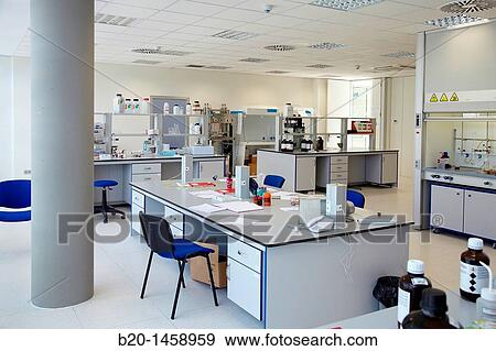 Stock Photo - Synthesis lab, IkerChem research lab, design and synthesis of new chemical entities with therapeutic applications in oncology, discovery and development of novel drugs for the treatment of cancer. Fotosearch