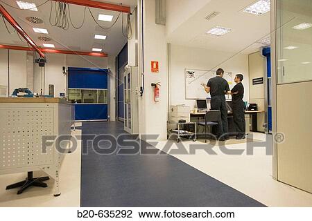 Stock Image - Talleres MYL. Spindle manufacturing and repairing. Mendaro. Gipuzkoa, Euskadi, Spain. Fotosearch