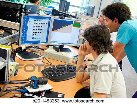 Stock Image - Technology to precisely locate the ball's point of contact in Basque pelota sport, digital TV and multimedia services, Vicomtech-IK4 Visual Interaction and Communication Technologies Centre. Fotosearch
