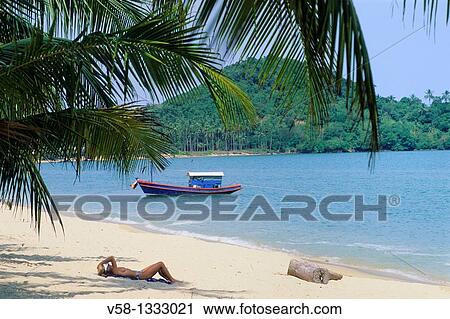 Stock Image - Thailand, Ko Samui island, Mae Nam beach.. Fotosearch