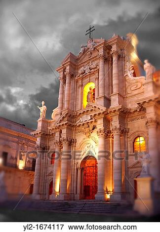 Stock Photo - The Baroque Duomo cathedral, Syracuse Siracusa, Sicily. Fotosearch
