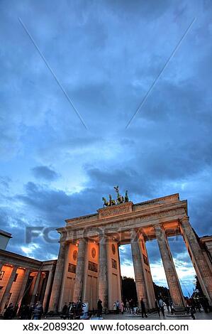 Stock Image - The Brandenburg Gate, Berlin, Germany.. Fotosearch