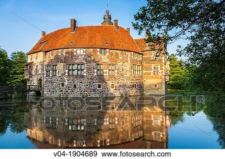 The moated castle of Vischering, Luedinghausen, North Rhine-Westphalia, Germany, Europe View Large Photo Image Stock Photo - The moated castle of Vischering, Luedinghausen, North Rhine-Westphalia, Germany, Europe. Fotosearch