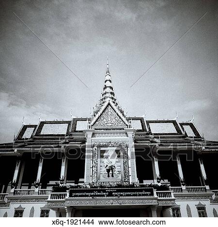 The Moonlight Pavilion Preah Thineang Chan Chhaya of the Royal Palace in Phnom Penh in Cambodia View Large Photo Image Picture - The Moonlight Pavilion Preah Thineang Chan Chhaya of the Royal Palace in Phnom Penh in Cambodia. Fotosearch