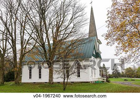 The picturesque East Brookfield Congregational Church in East Brookfield, Vermont, USA View Large Photo Image Stock Image - The picturesque East Brookfield Congregational Church in East Brookfield, Vermont, USA. Fotosearch
