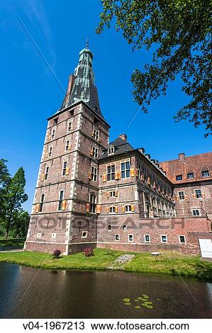 The picturesque moated castle of Raesfeld, North Rhine-Westphalia, Germany, Europe View Large Photo Image Stock Image - The picturesque moated castle of Raesfeld, North Rhine-Westphalia, Germany, Europe. Fotosearch