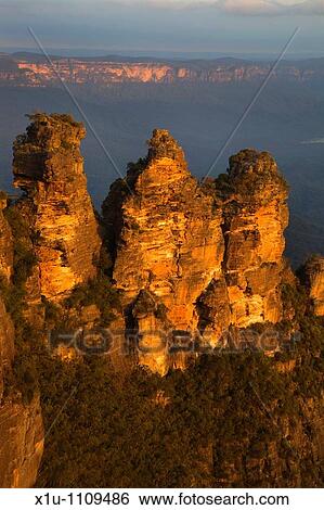The Three Sisters at Sunset Blue Mountains National Park New South Wales Australia View Large Photo Image Stock Photograph - The Three Sisters at Sunset Blue Mountains National Park New South Wales Australia. Fotosearch