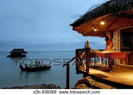 Stock Photo - Tiki village, ile de Moorea, iles de la Societe, archipel de la Polynesie francaise, ocean pacifique sud. Fotosearch