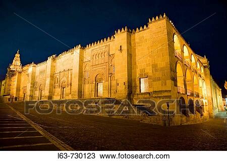 Torrijos street and Great Mosque at night, Cordoba. Andalusia, Spain View Large Photo Image Stock Image - Torrijos street and Great Mosque at night, Cordoba. Andalusia, Spain. Fotosearch