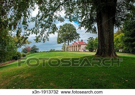 Tour group and historic Mt Vernon View Large Photo Image Stock Image - Tour group and historic Mt Vernon. Fotosearch