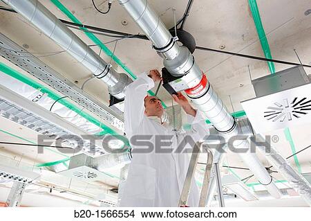Picture - Treatment system air conditioning, Kubik, Experimental laboratory R & D for the development of new concepts, products and services to improve energy efficiency in buildings, Intelligent management of HVAC and lighting systems and renewable energy supply. Fotosearch